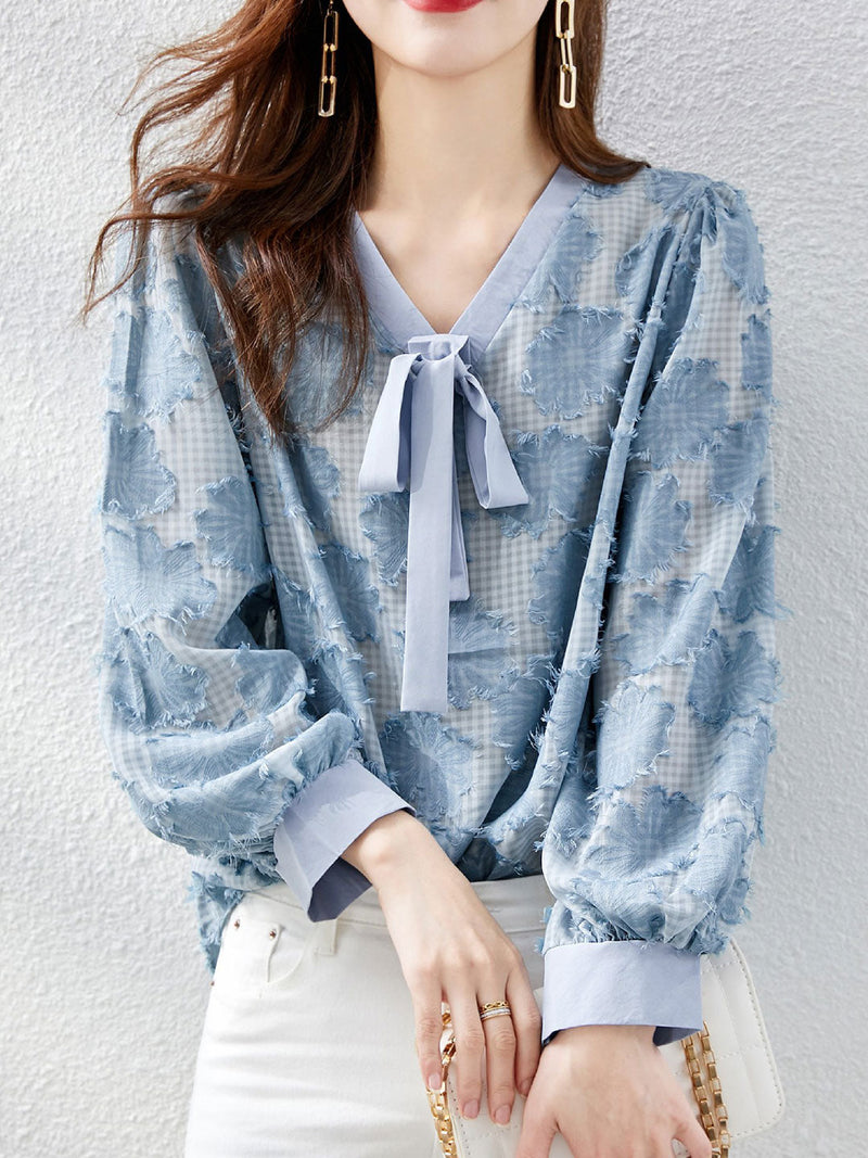 Well Tailored Shirt with a Graceful Silhouette