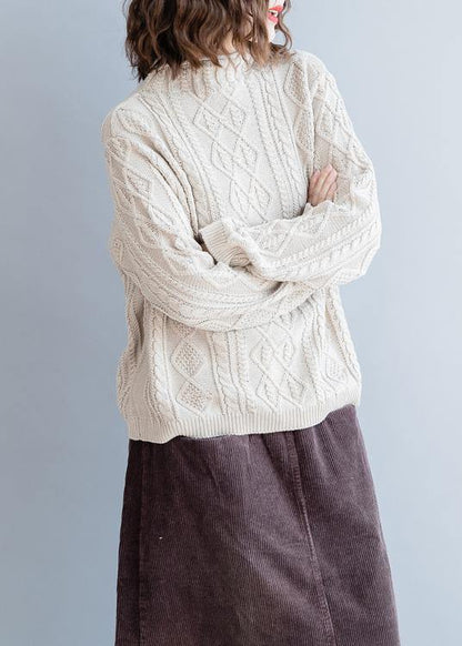 Beautifully Crafted Blouse in a Classic Style