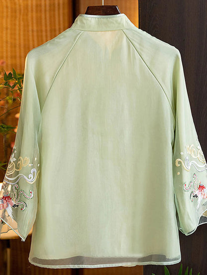 Polished Top with an Effortless Classic Look