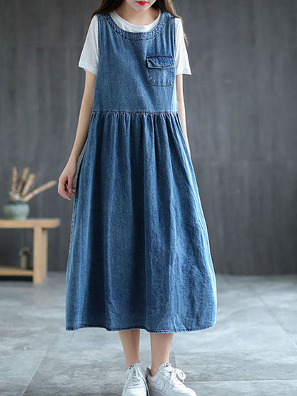 Classic Vintage Dress with a Flattering Fit