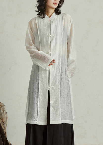 Well Tailored Shirt with a Graceful Silhouette