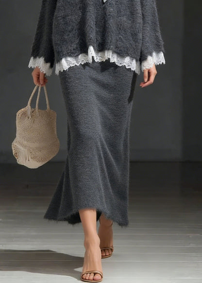 Classic Vintage Sweater with a Flattering Fit