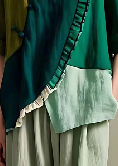 Beautifully Crafted Blouse in a Classic Style