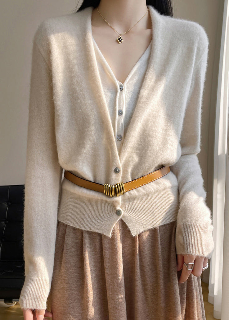 A Vintage Style Top with Delicate Timeless Details