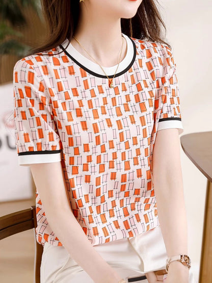 Classic Vintage Top with a Flattering Fit