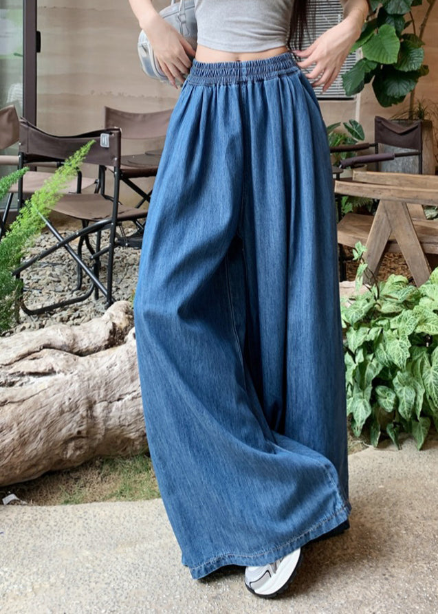 Classic Vintage Pants with a Flattering Fit