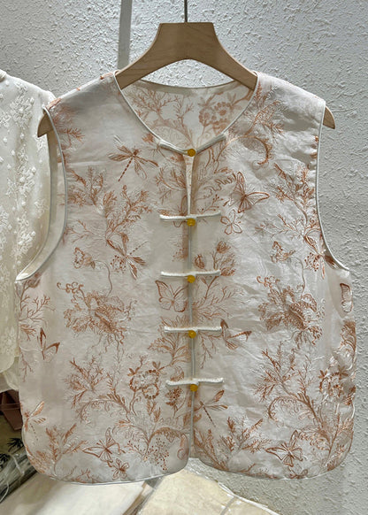 A Vintage Style Coat with Delicate Timeless Details