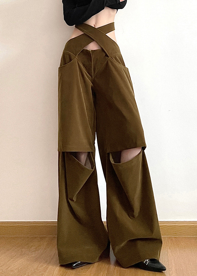 A Vintage Style Pants with Delicate Timeless Details