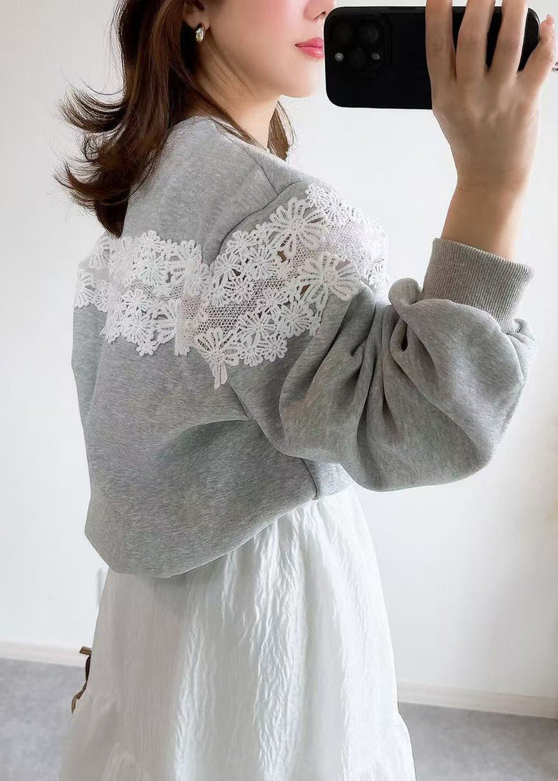 Elegantly Styled Shirt for Everyday Wear
