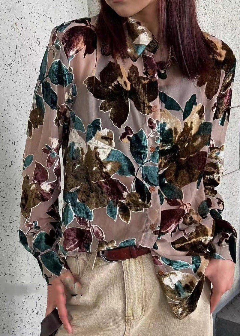 Well Tailored Shirt with a Graceful Silhouette