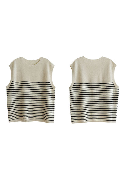 Sophisticated Garment with a Clean Classic Look