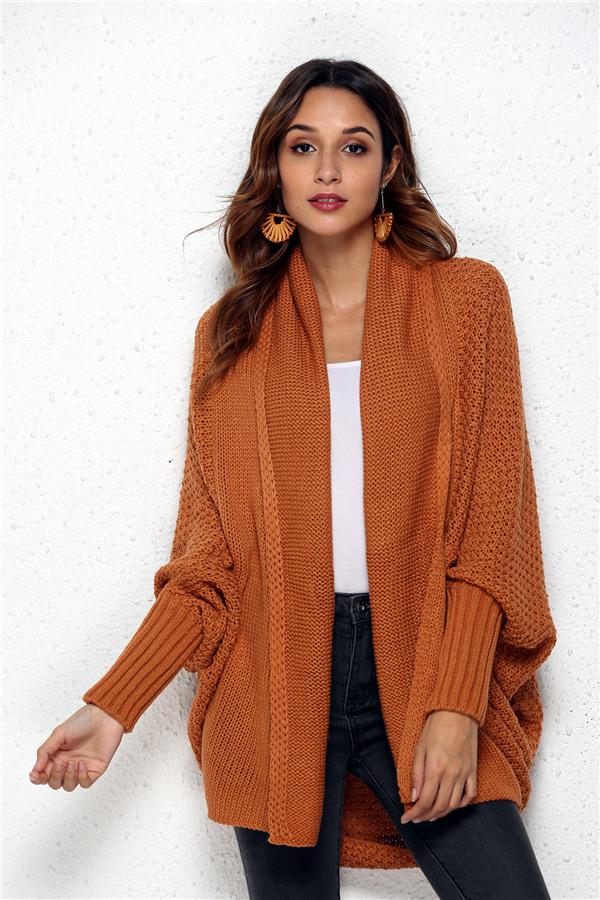 Effortlessly Elegant Cardigan with a Timeless Design