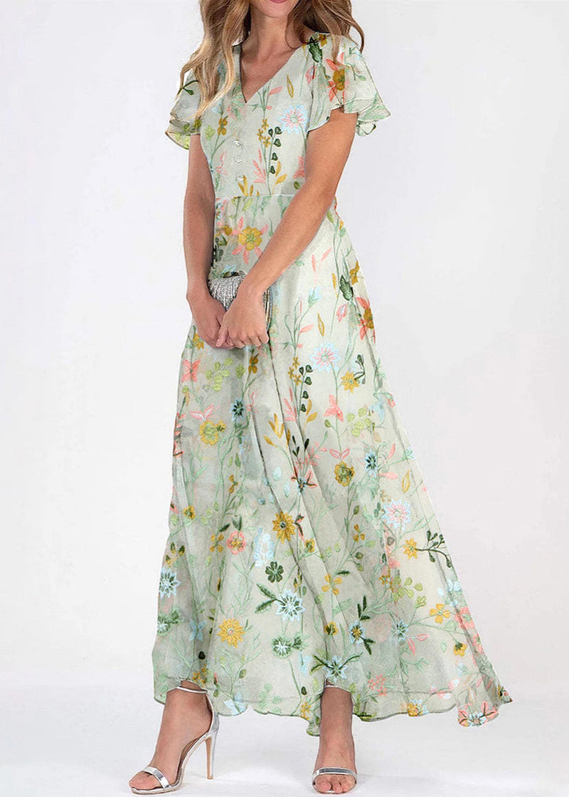 Well Tailored Dress with a Graceful Silhouette