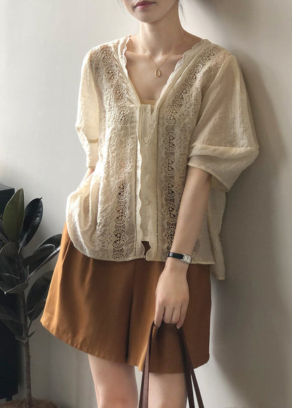 Elegantly Styled Blouse for Everyday Wear