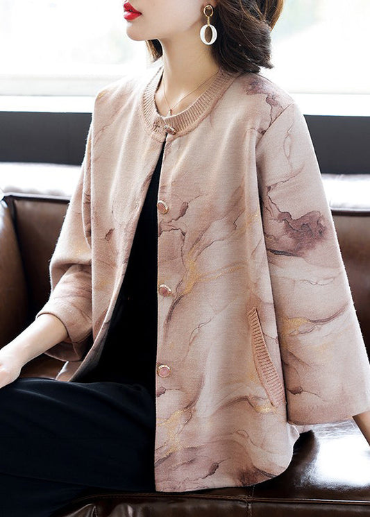 Elegantly Styled Coat for Everyday Wear