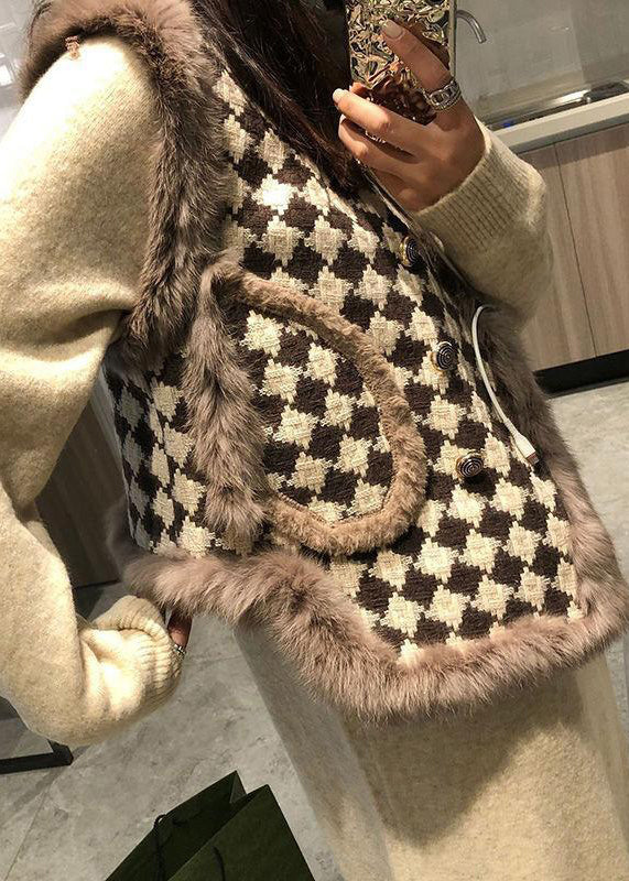 Sophisticated Coat with a Clean Classic Look