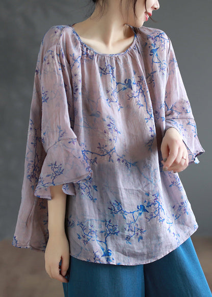 Classic Vintage Blouse with a Flattering Fit