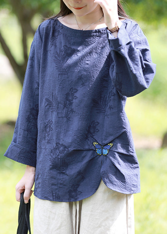 Sophisticated Blouse with a Clean Classic Look