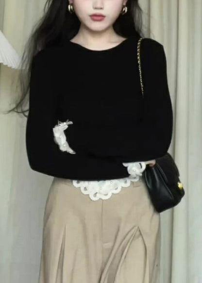 Well Tailored Sweater with a Graceful Silhouette