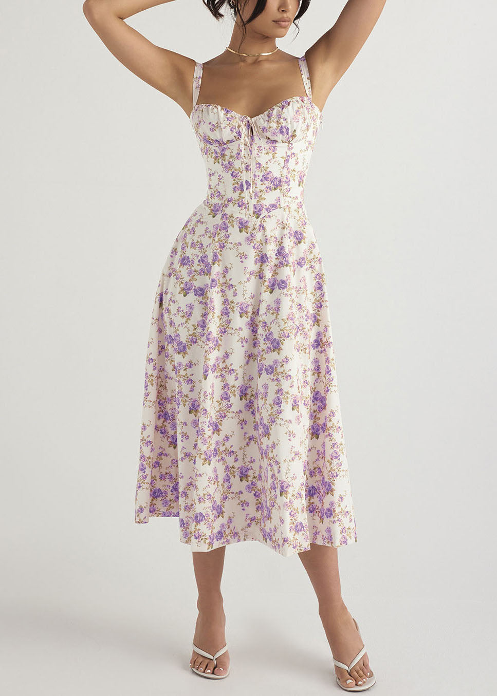 Classic Vintage Dress with a Flattering Fit