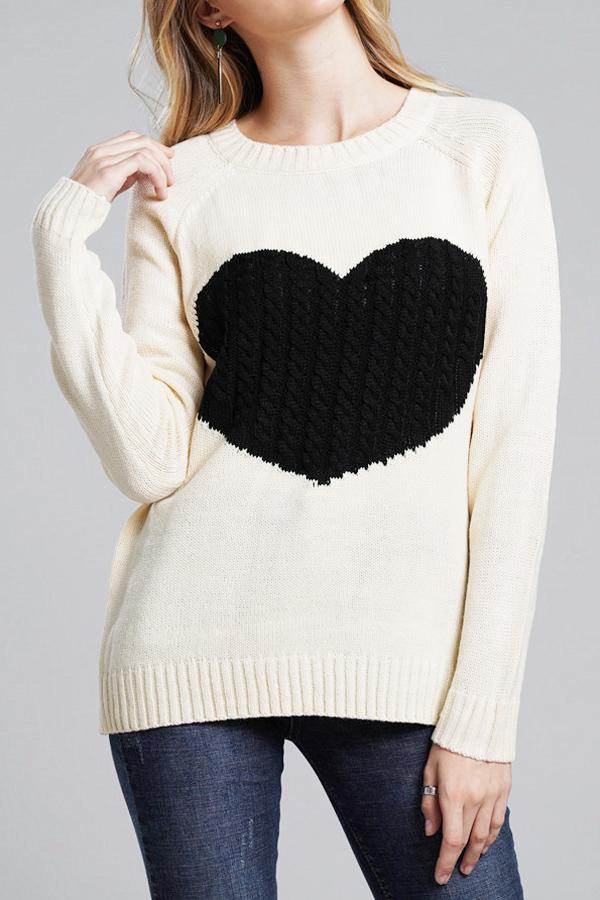 Effortlessly Elegant Sweater with a Timeless Design