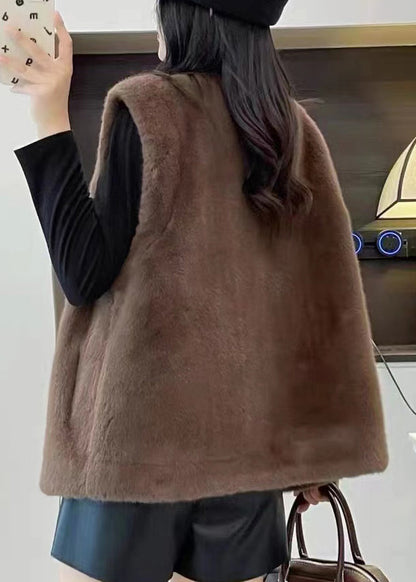Gracefully Styled Coat for Any Occasion