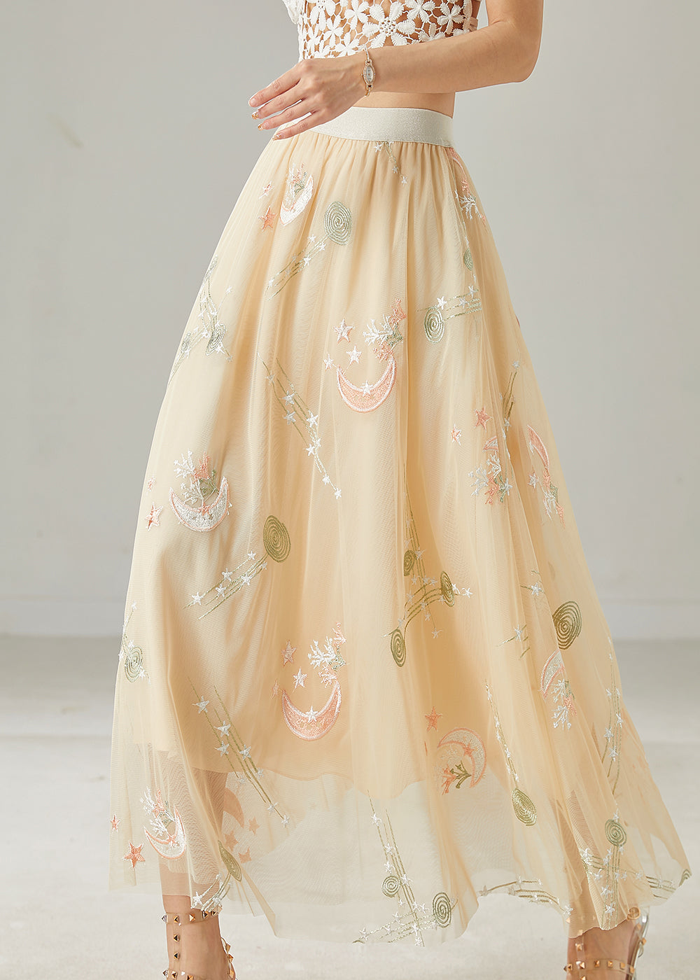 Gracefully Styled Garment for Any Occasion