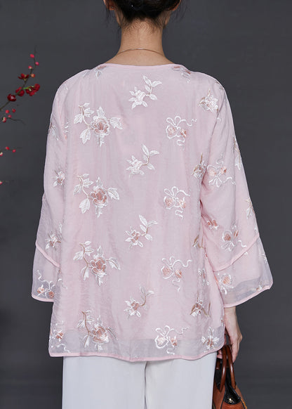 Classic Vintage Blouse with a Flattering Fit