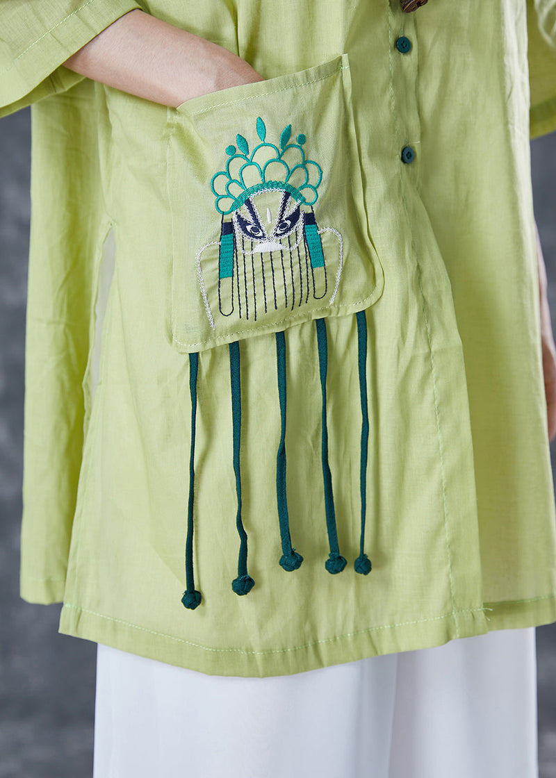 Well Tailored Top with a Graceful Silhouette