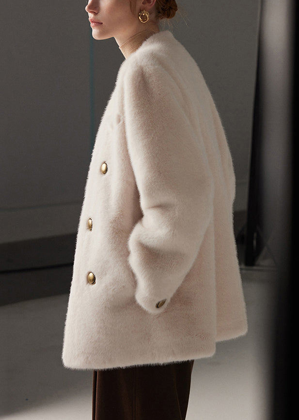 Classic Vintage & Enduringly Stylish Coat