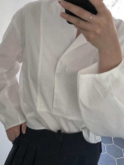 Effortlessly Elegant Shirt with a Timeless Design