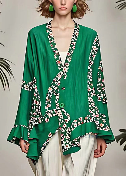 Well Tailored Coat with a Graceful Silhouette
