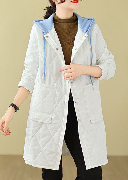 Beautifully Finished Coat in a Timeless Design