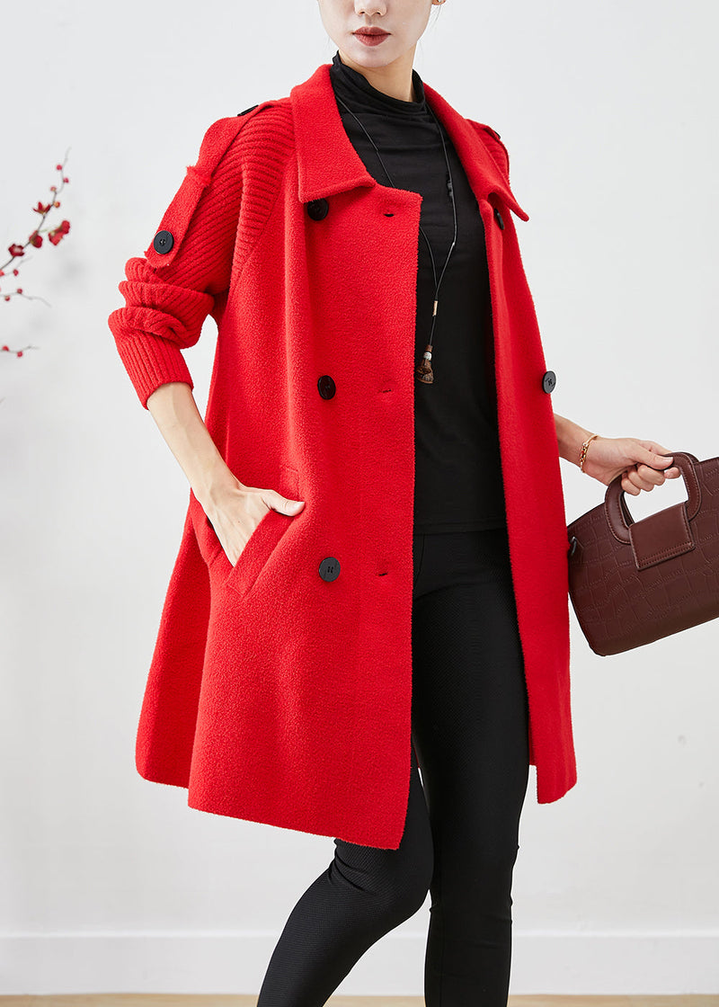 Well Tailored Coat with a Graceful Silhouette