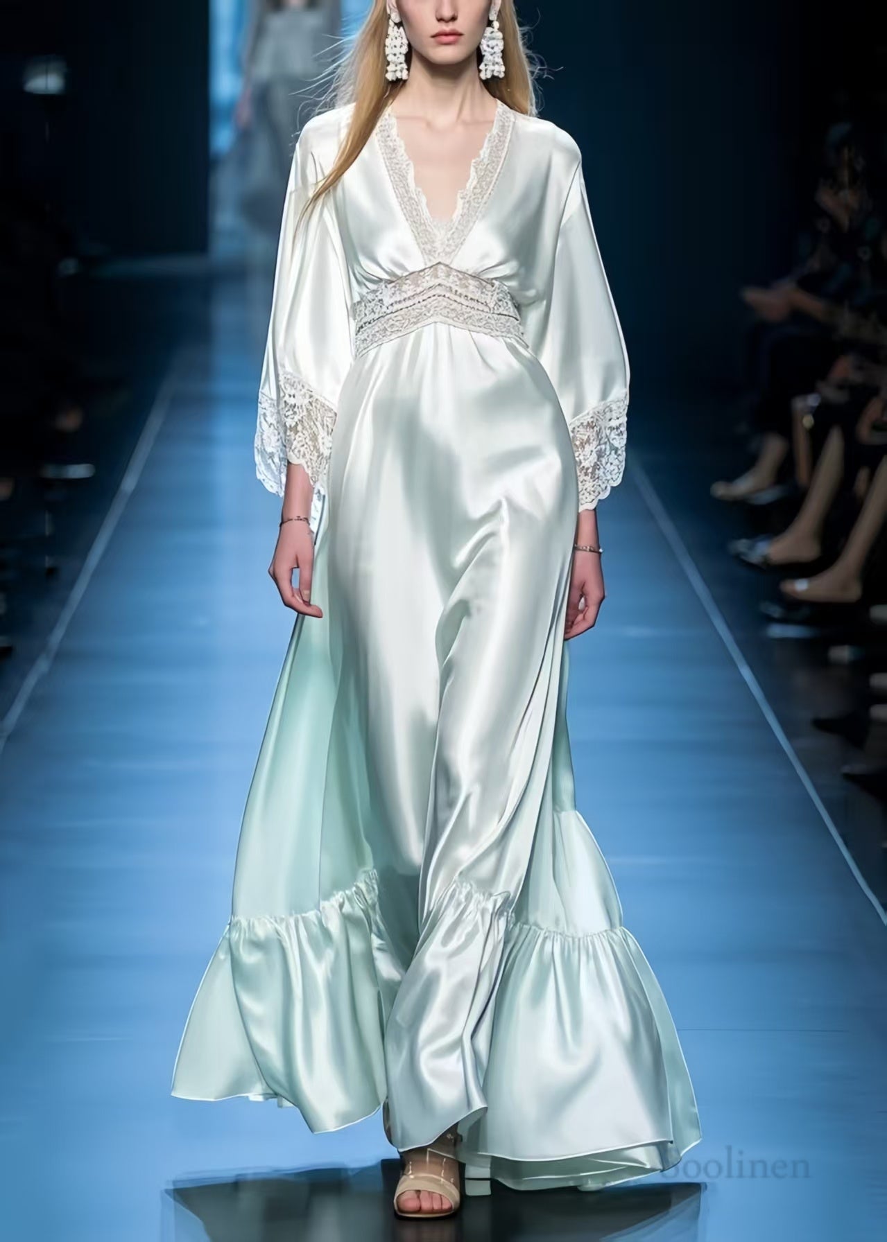 Well Tailored Dress with a Graceful Silhouette
