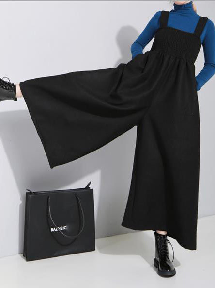 Sophisticated Garment with a Clean Classic Look