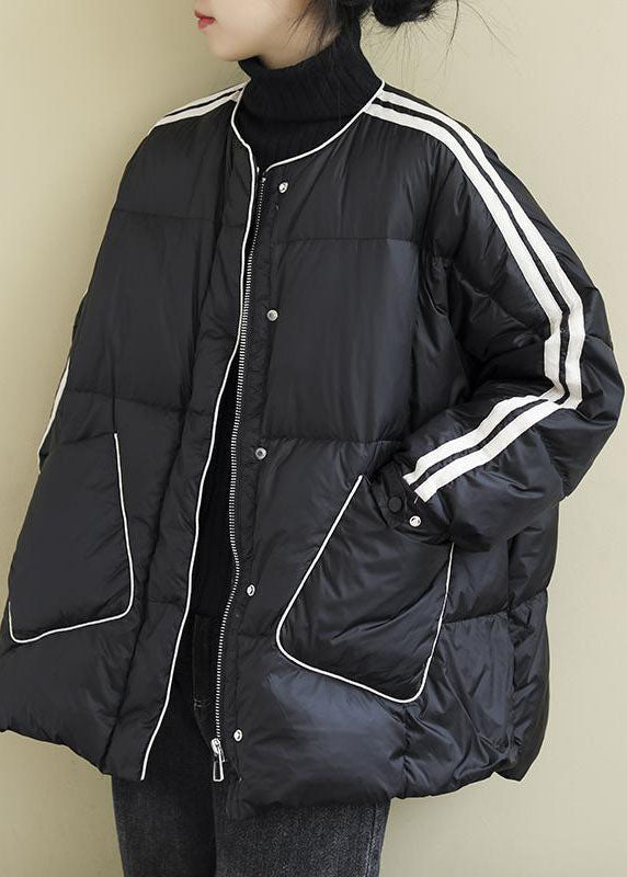 Effortlessly Elegant Coat with a Timeless Design