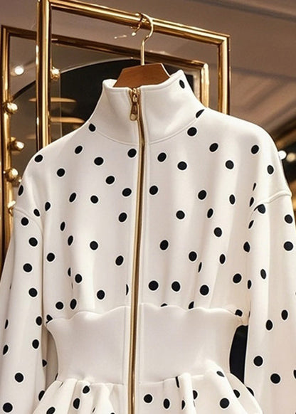Gracefully Styled Coat for Any Occasion