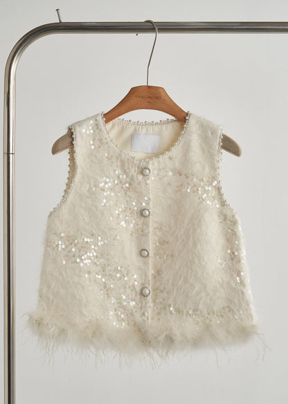 Sophisticated Garment with a Clean Classic Look