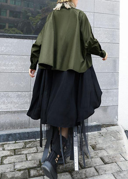 Classic Vintage Blouse with a Flattering Fit