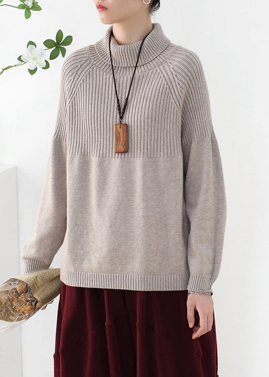 Classic Vintage Sweater with a Flattering Fit