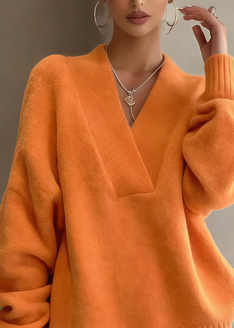 Effortlessly Elegant Sweater with a Timeless Design