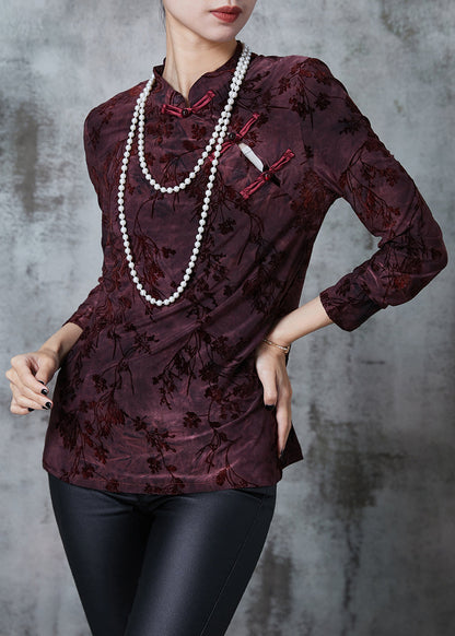 Effortlessly Elegant Top with a Timeless Design