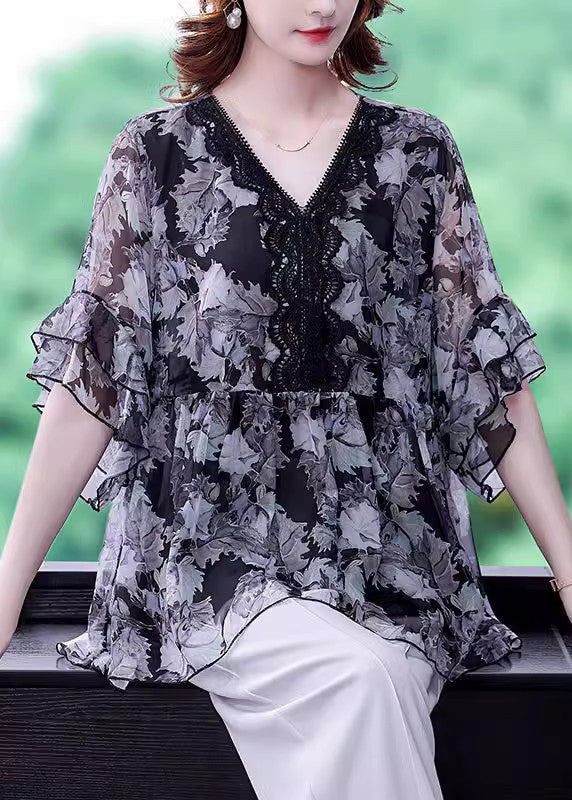 Classic Vintage Shirt with a Flattering Fit