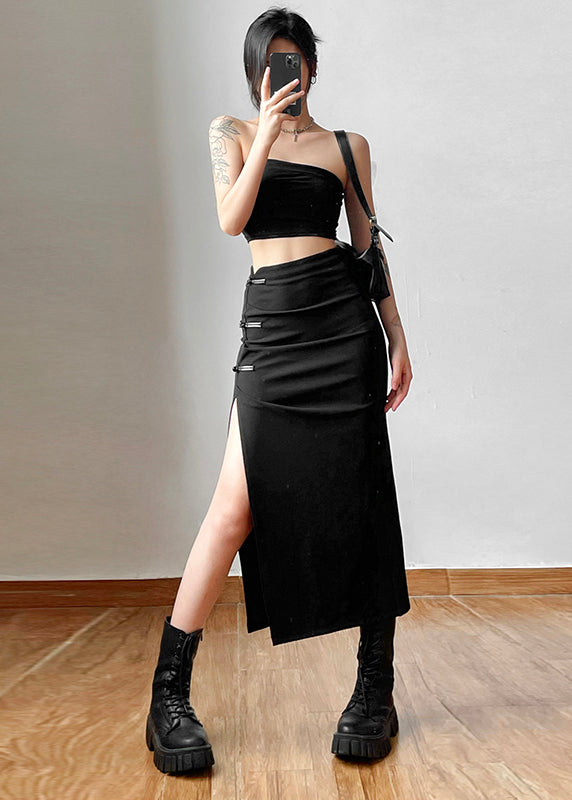 Well Tailored Garment with a Graceful Silhouette