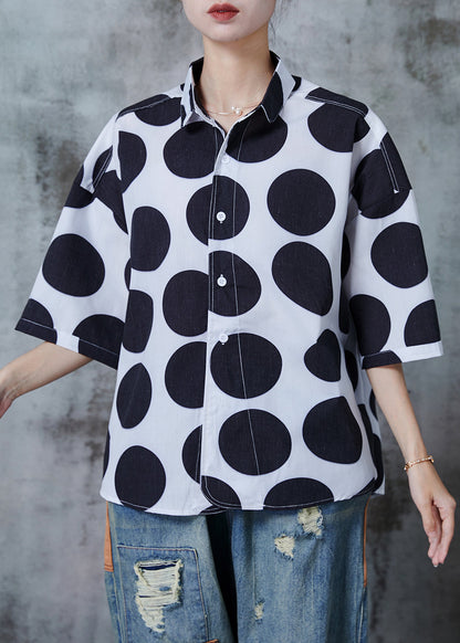 Classic Vintage Blouse with a Flattering Fit
