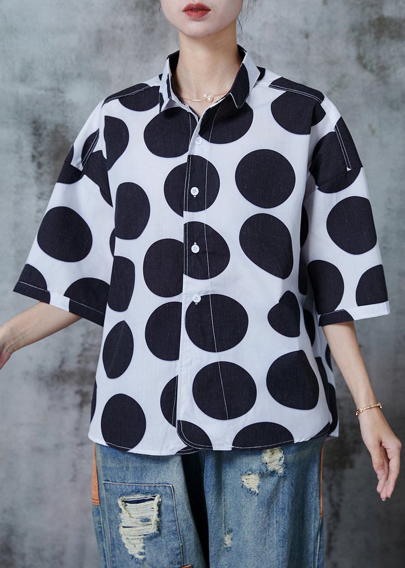 Classic Vintage Blouse with a Flattering Fit