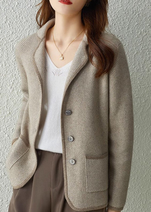 Classic Vintage & Enduringly Stylish Coat