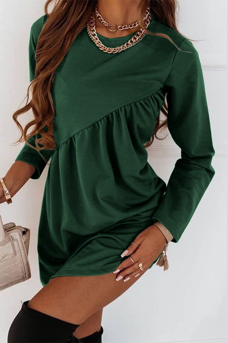 Well Tailored Dress with a Graceful Silhouette