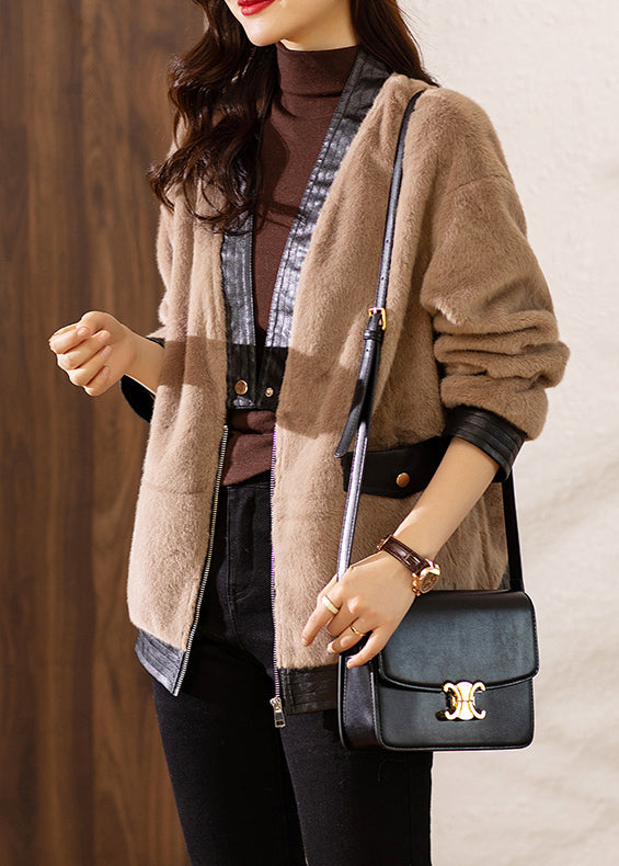Beautifully Finished Coat in a Timeless Design